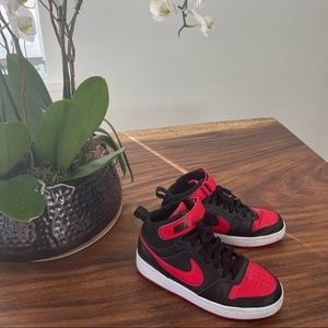 Nike Court Borough Mid 2, Size 5.5 Y